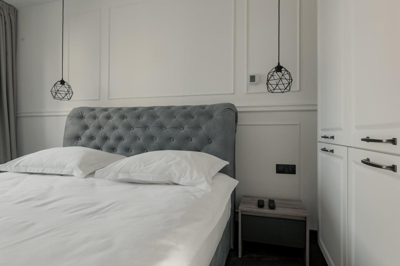 Aparthotel Nest Inn Meteor クルージュ＝ナポカ エクステリア 写真